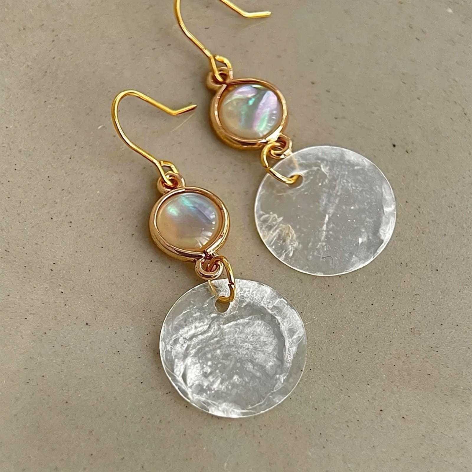 Handmade Copper Alloy Drop Earrings Natural Shell Resin Dangle Women Jewelry