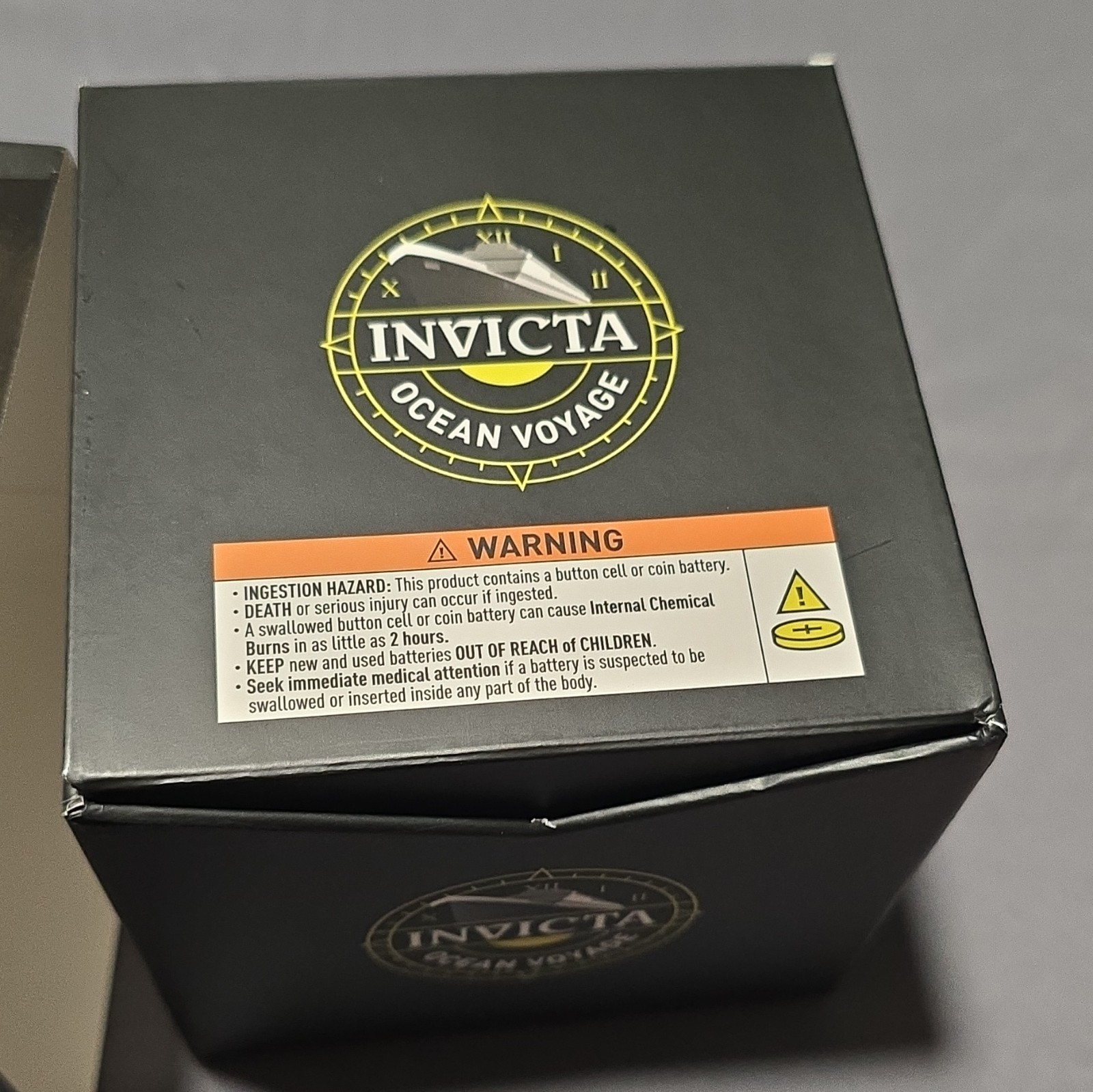 Invicta Speedway Quartz Chronograph 200m Two-Tone Black Dial Tachymeter w/ Box