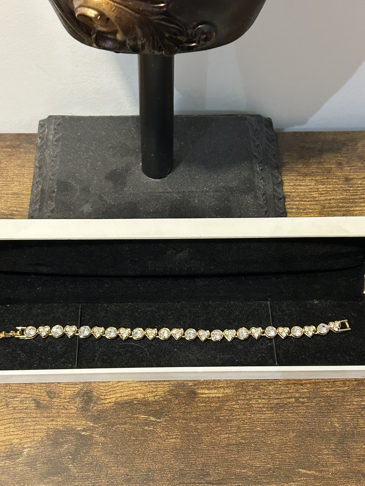 Stunning Swarovski Clear Heart Yellow Gold Plated Tennis Bracelet 18.5 cm approx