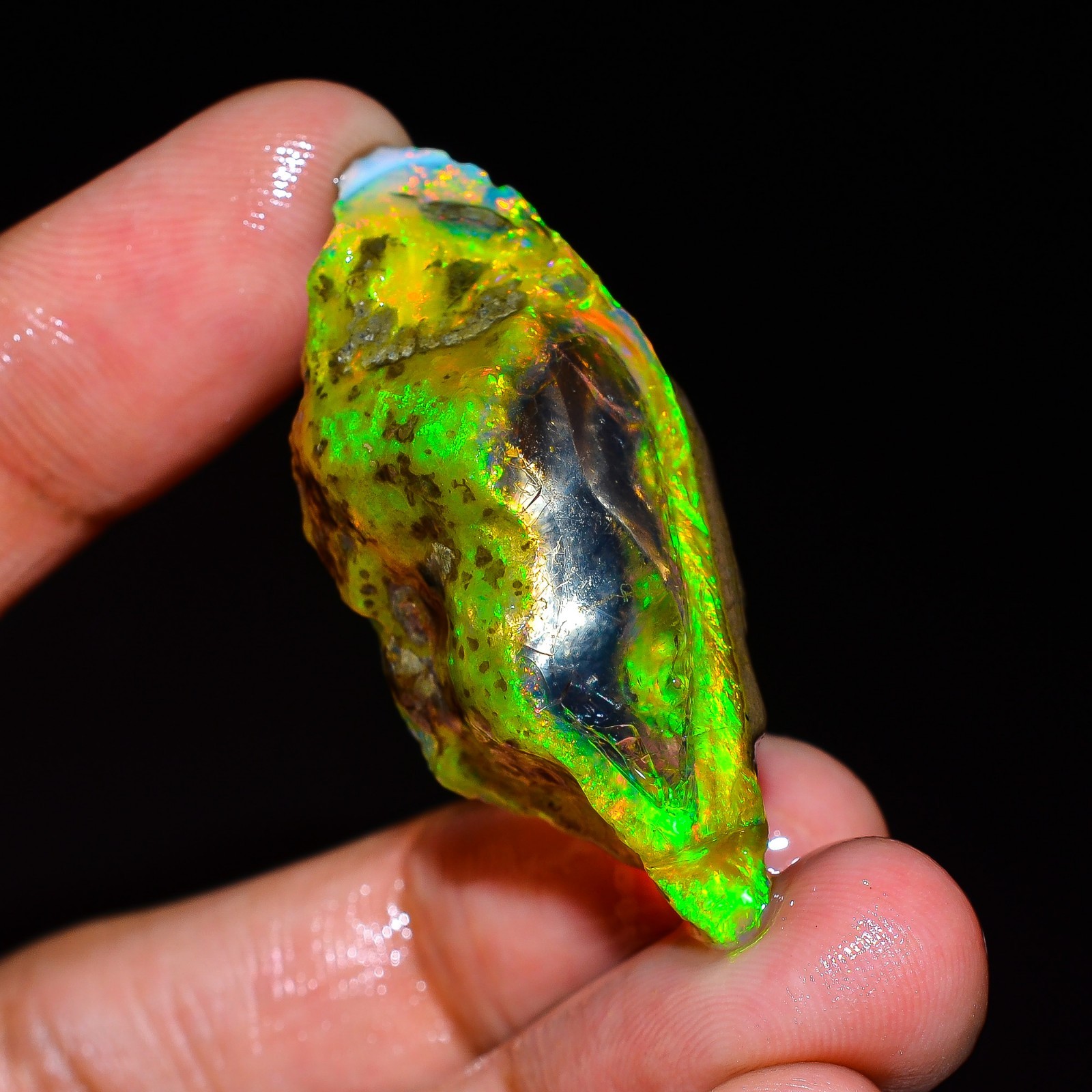 38.5 Ct Fancy Raw Fire Ethiopian Opal Oil Rough Gemstone For Jewelry 41x17x15 mm