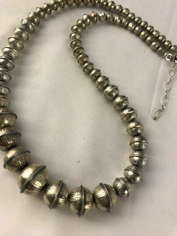 Hand Stamped Bench Navajo Pearls Graduated Sterling Silver Bead Necklace 21”