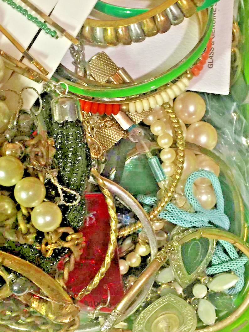 **Fashion Jewelry Box Lot **ONE POUND- all wearable,wholesale,bulk- #JJ6