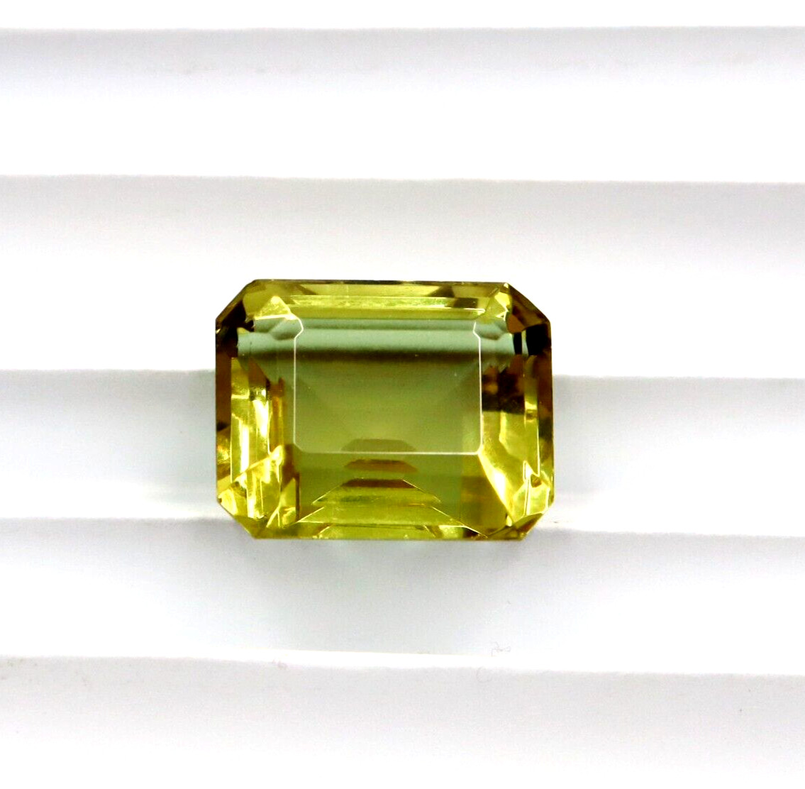 Certified Natural Zultanite Loose Gemstone Emerald Cut Color Changing 10 to 12Ct