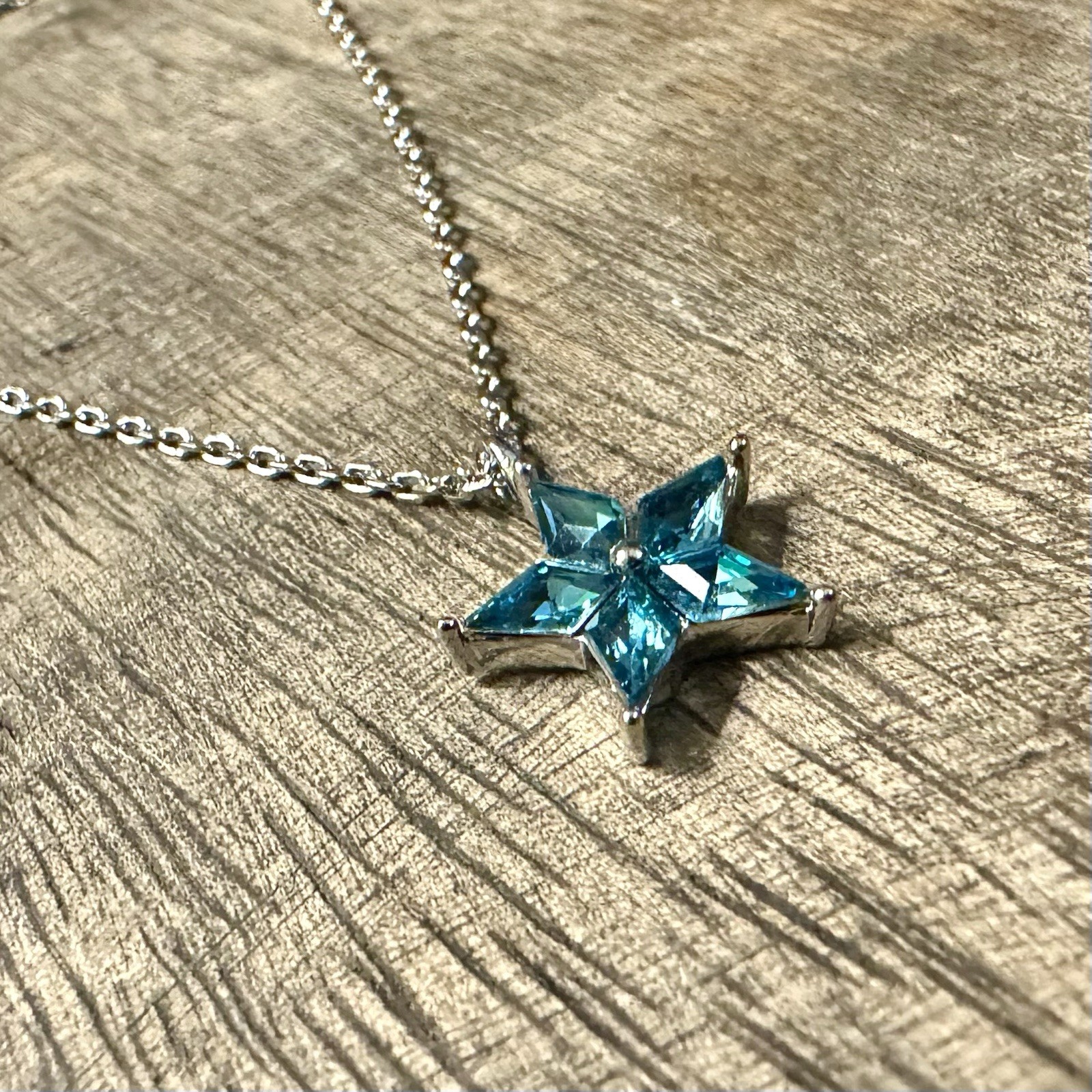 New Kate Spade New York Cosmos Pendant 16” Necklace Blue Crystal/Silver with Tag