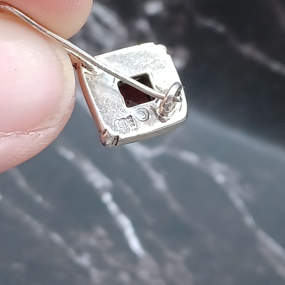 Faceted Garnet Square 925 Sterling Silver Wire Back Earrings 9.07 Grams Preowned