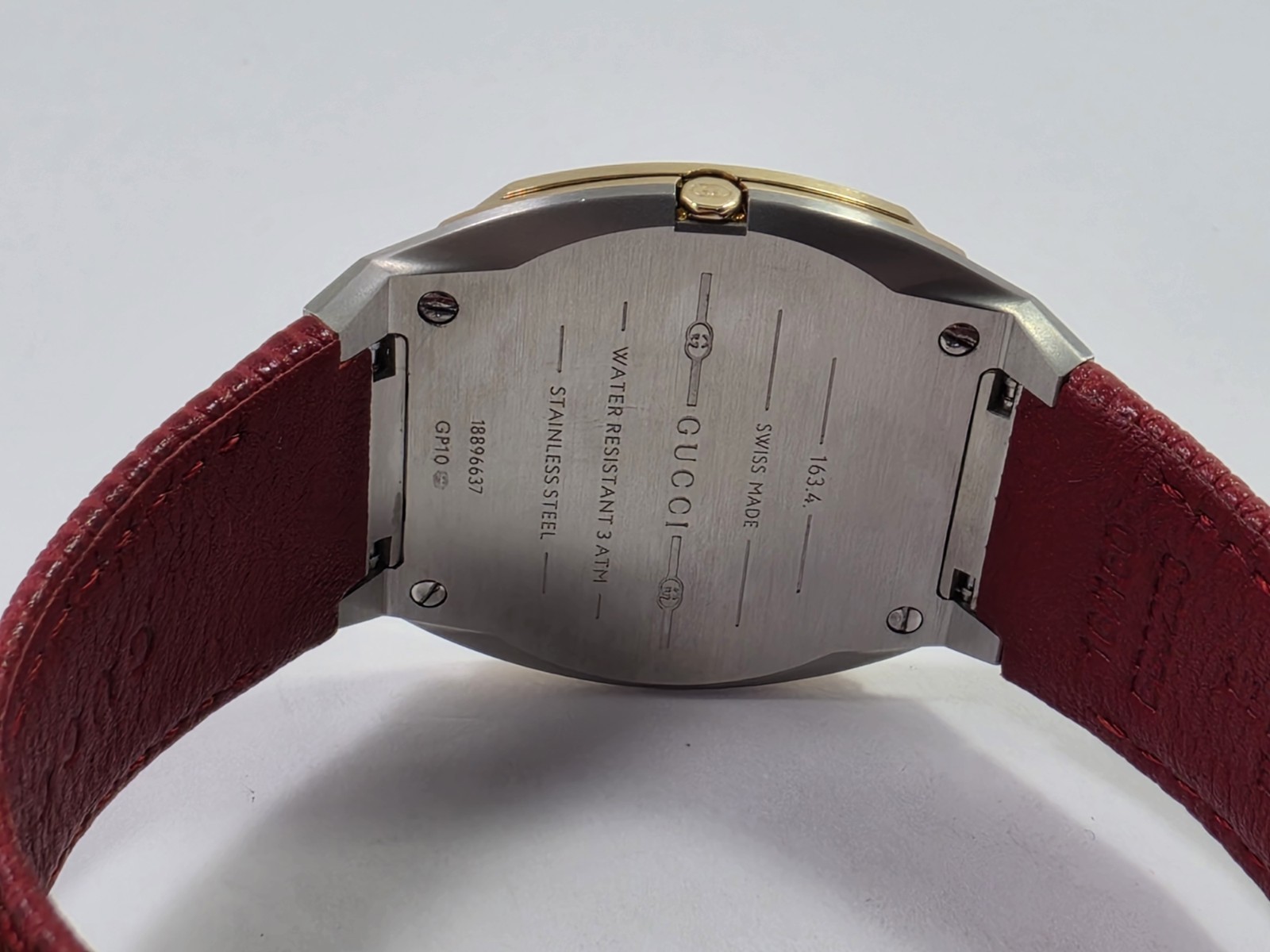 Gucci 25H Quartz Ultra Thin Two Tone Red Leather Strap Ladies Watch YA163415