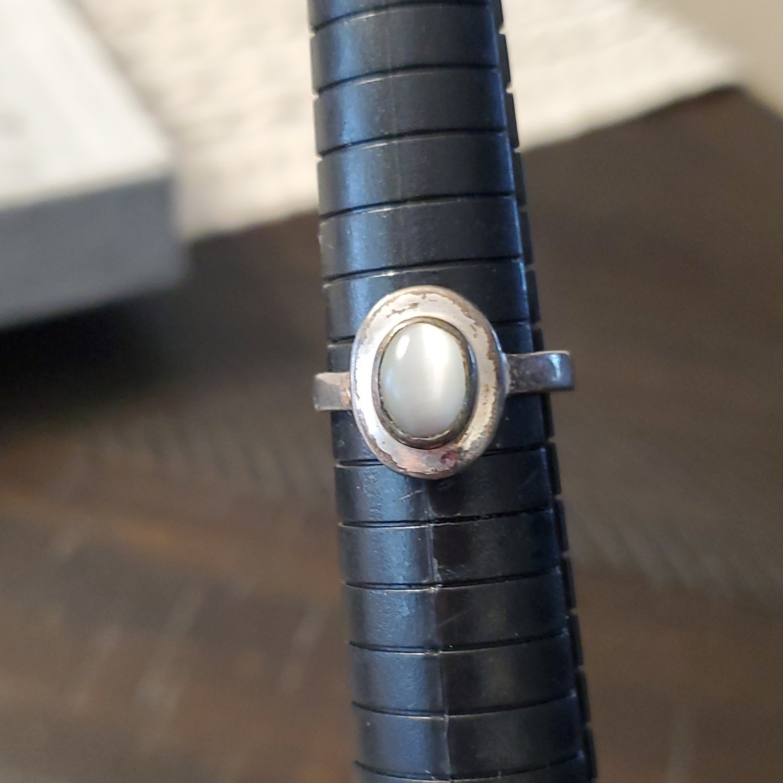 Sterling Silver 925 Ring Size 7.75 Oval White Cabochon Bezel 2mm Band Signed