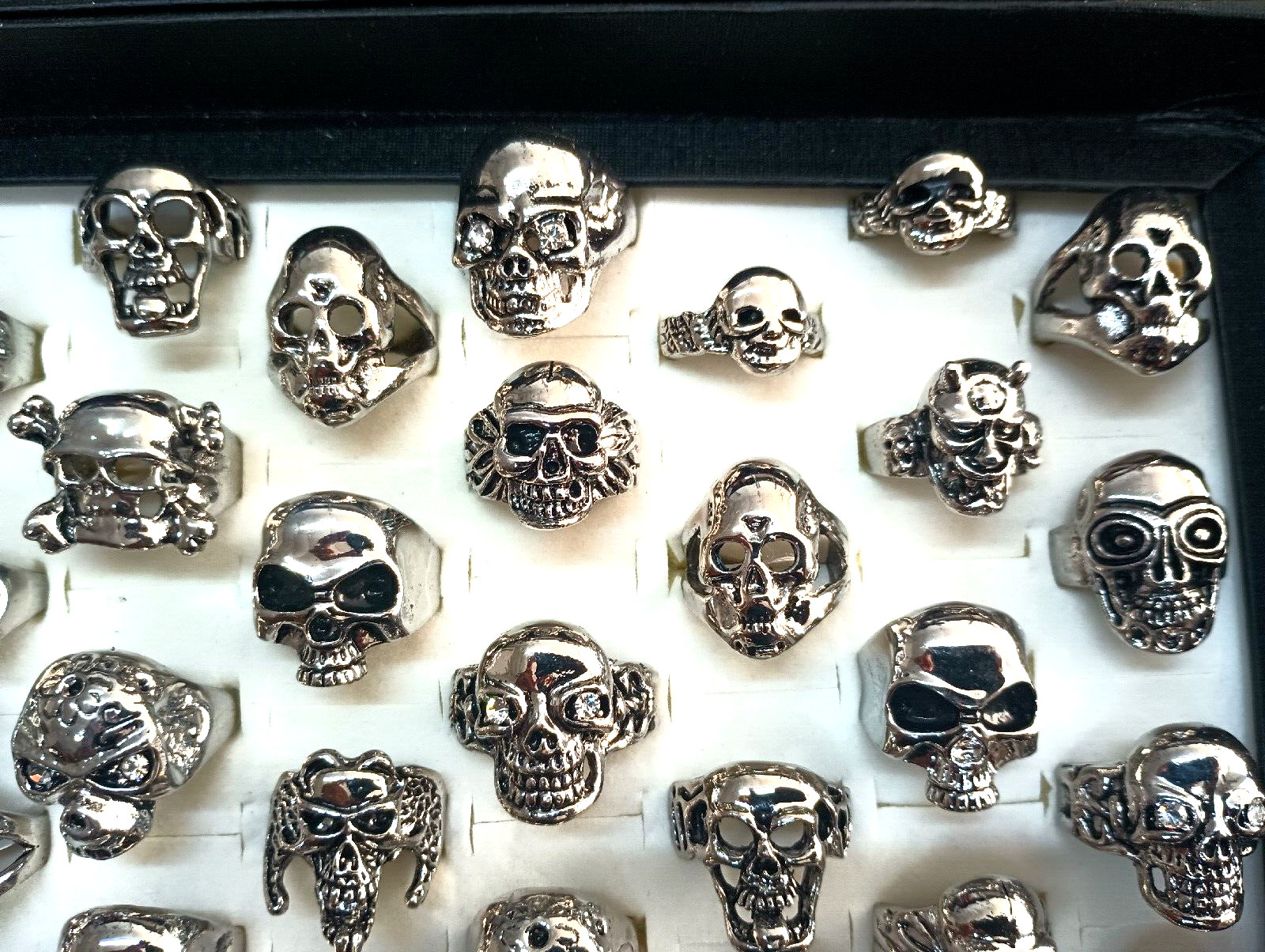 50 pcs Wholesale Mixed Lot Skull Men’s Rings Biker Punk Ring