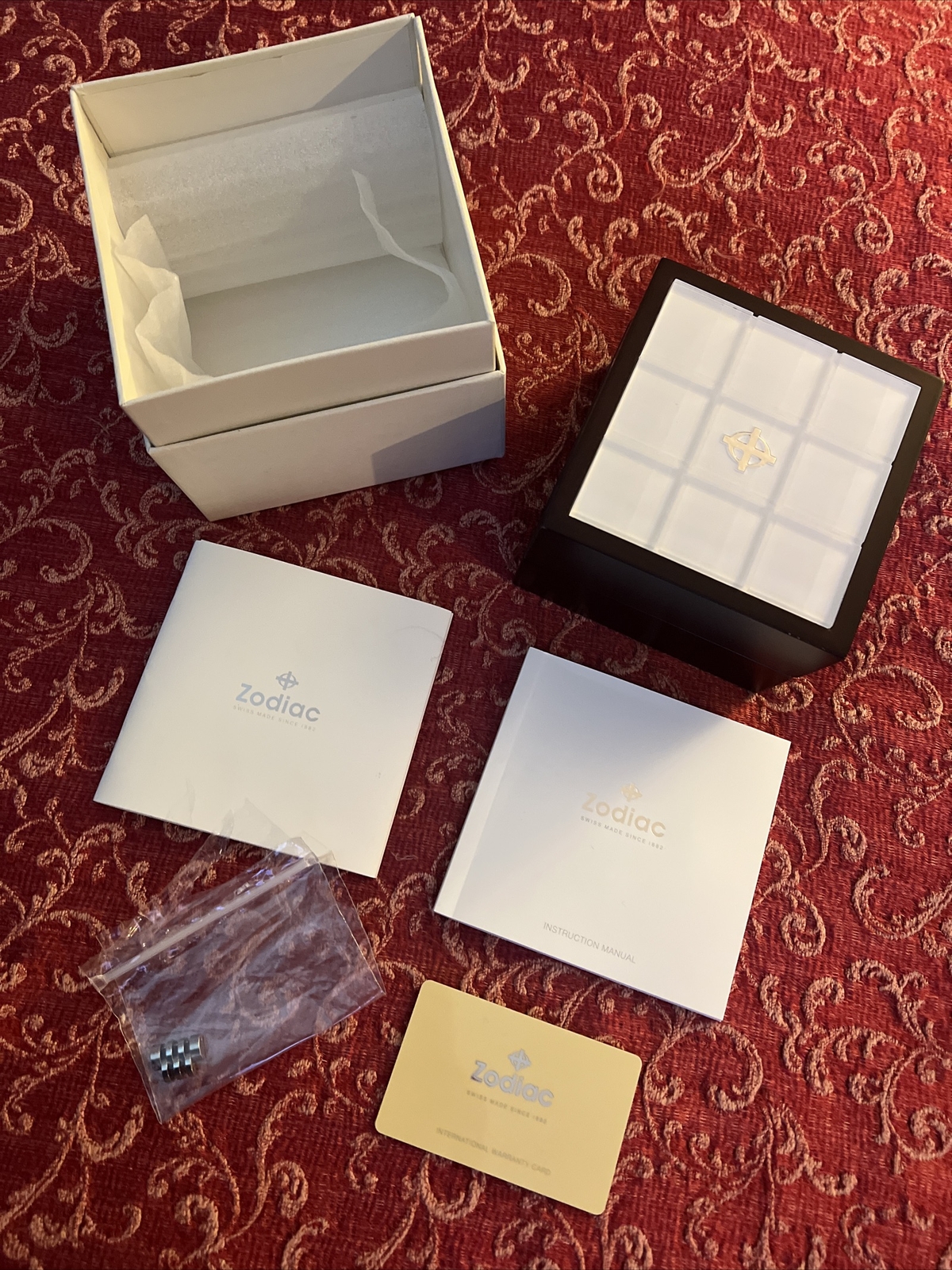 ZODIAC SHELBY CORONOGRAPH V8 ORANGE SWISS WATCH with BOX 🤩 MINTY!