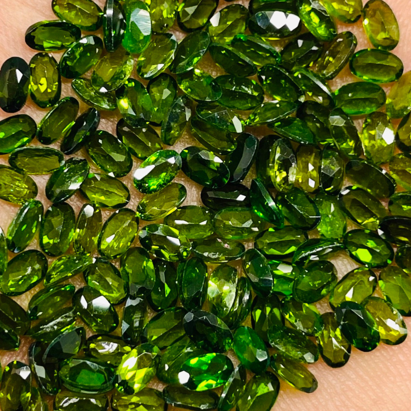 Natural Chrome Diopside 30 Pcs 5x3mm Oval Cut Vivid Green Loose Gemstones Lot