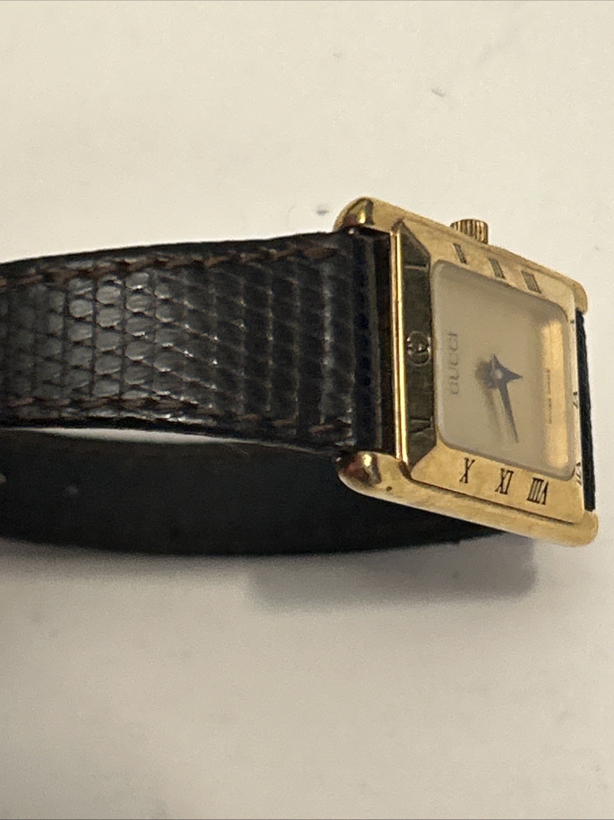 Gucci Ladies Quartz Watch 4200L Swiss Made Gold Plated 20mm c.1990s