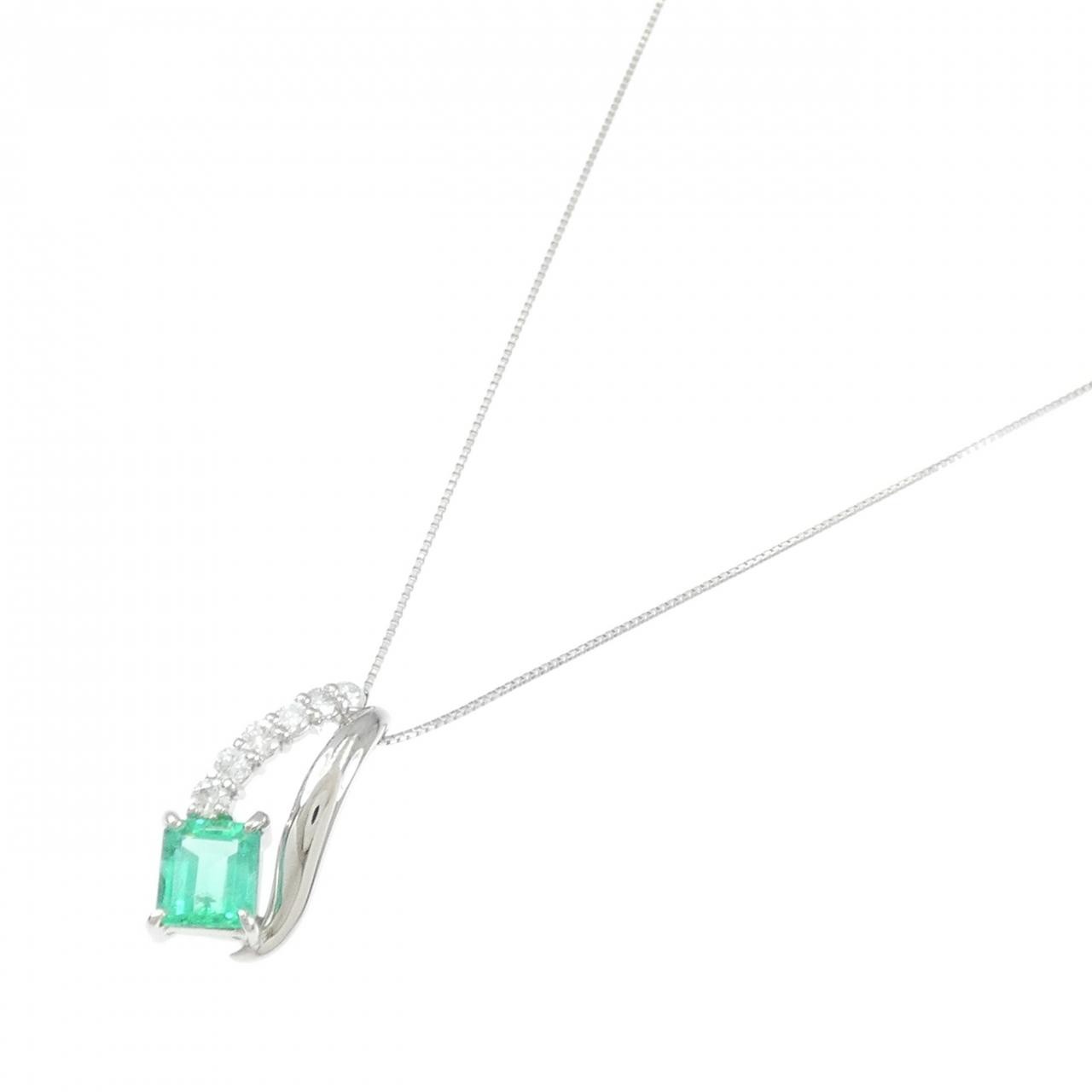 Authentic K18WG Emerald Necklace 0.85CT #270-004-157-7933