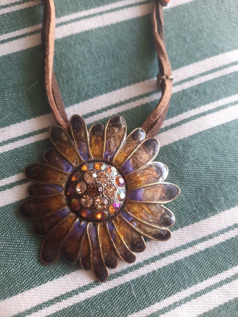 Flower Necklace Leather Necklace Enamel Rhinestones Floral Pendant Choker boho