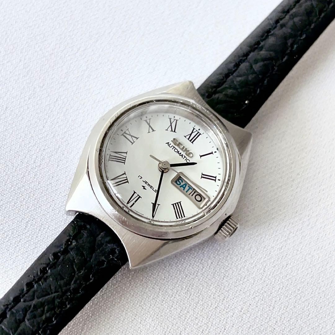 SEIKO 17 Jewels Ladies Automatic/Manual Winding Watch, Working Condition, Model
