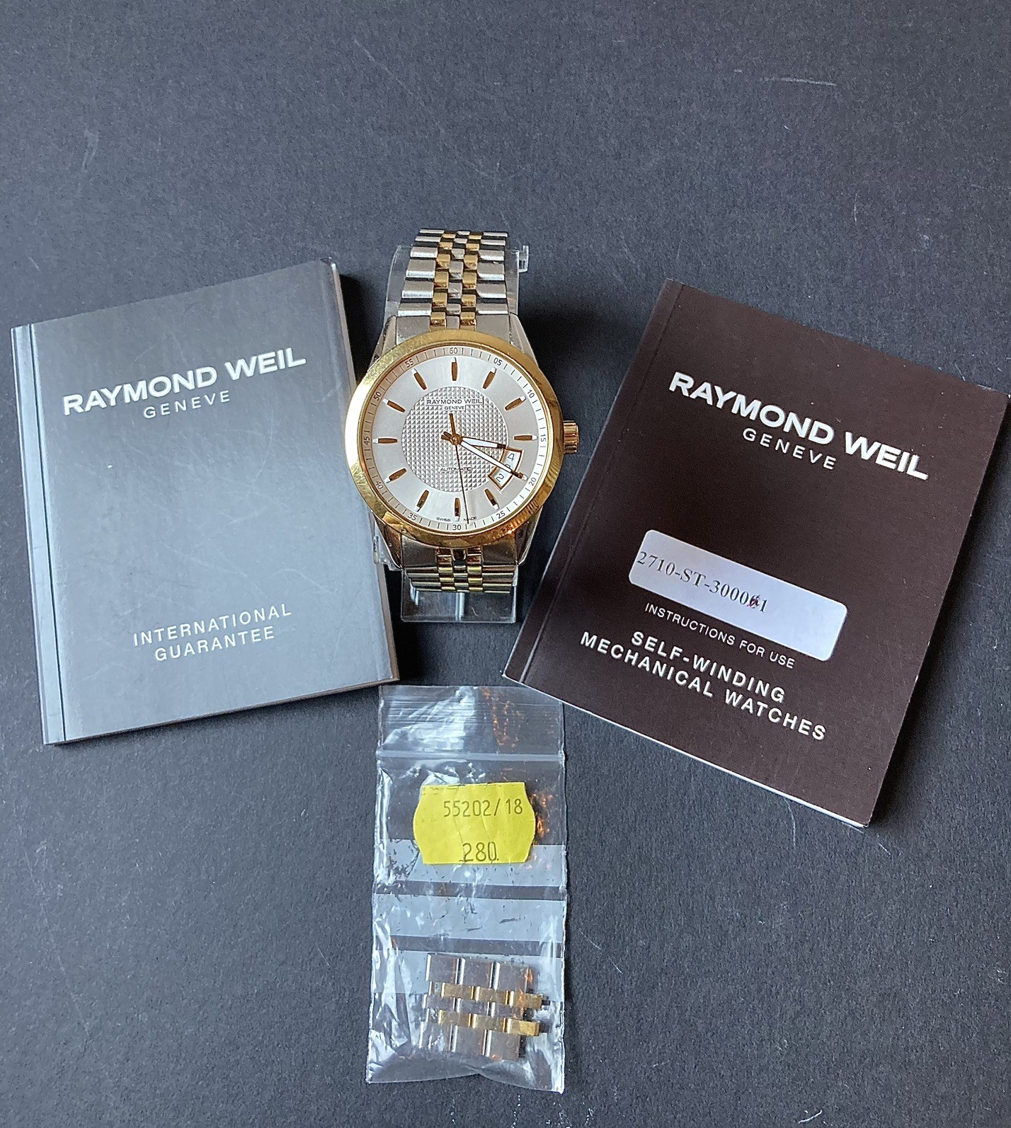 Raymond Weil Freelancer 2770-STP-65021 Automatic Two-Tone Men’s Watch