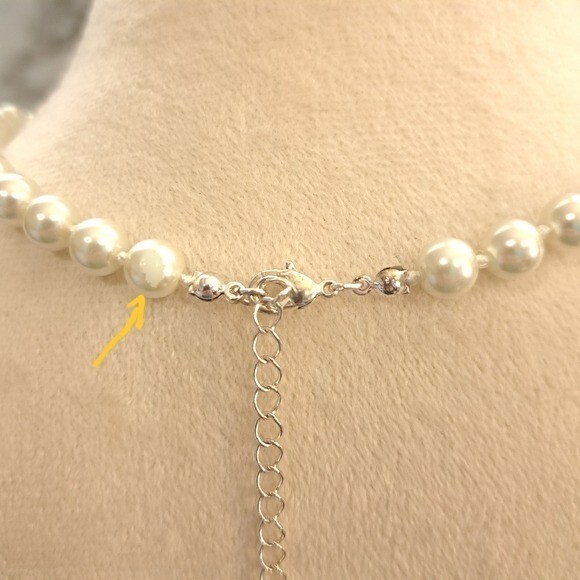 Women’s Faux Pearls Choker Necklace White/Beige 8 in + 3 in of extension