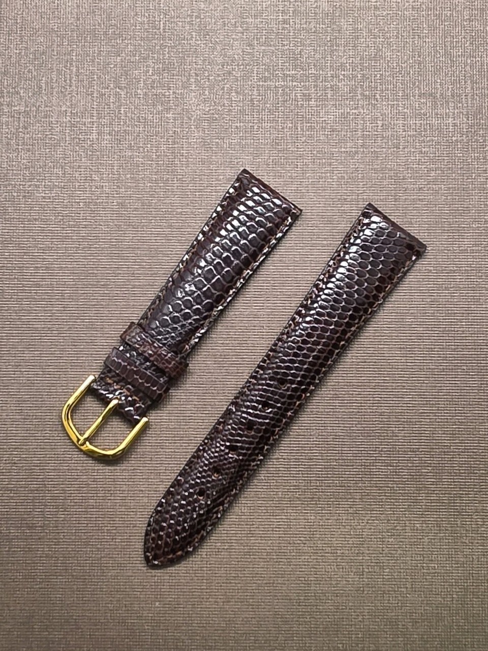 Lot Of 2 Vintage NOS 20R Dark Brown Padded & Stitched Genuine Lizard Watch Bands