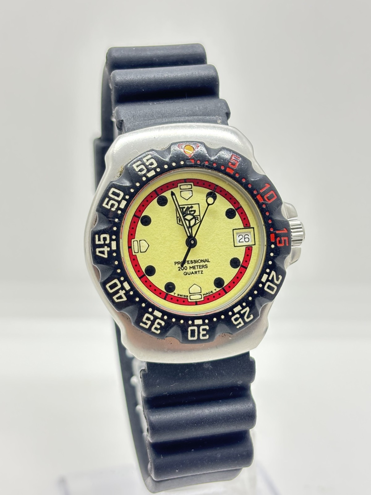 [Near Mint] TAG Heuer Formula 1 WA1211 Cream Dial Date 200m Quartz Watch Used