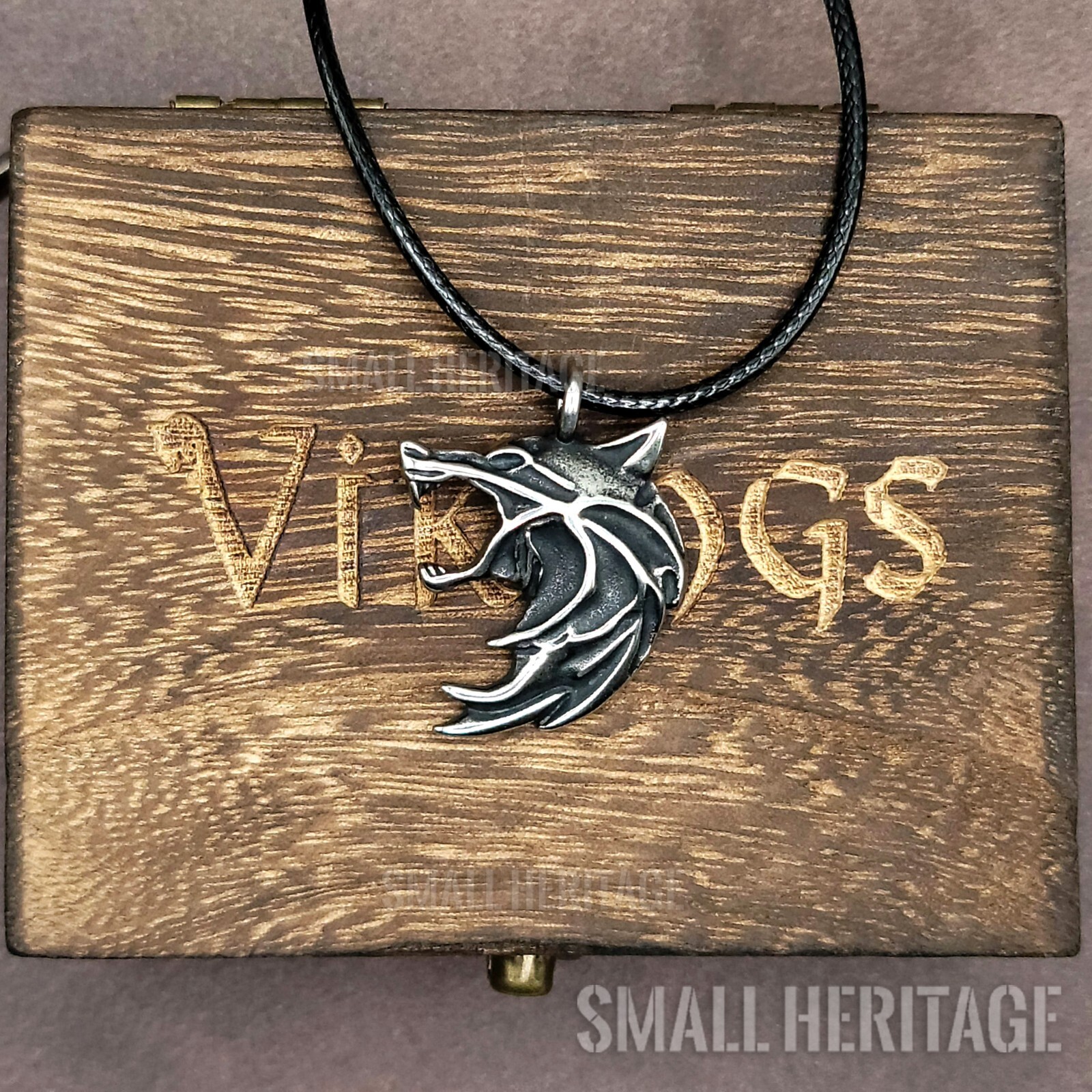 Small Heritage Wolf Head Viking Necklace Stainless Steel Witcher Pendant Amulet