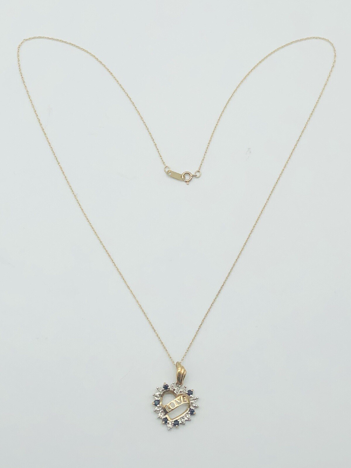 Vtg 10K Yellow Gold Diamond Blue Sapphire Hear Love Pendant Necklace 1.95g – 18”