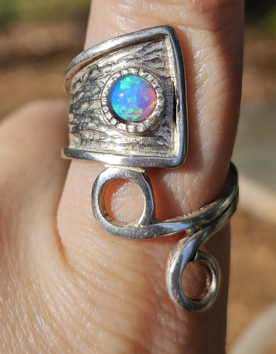 925 STERLING Silver Ring Fire Opal Native American Size 7.5 Play of Color Red