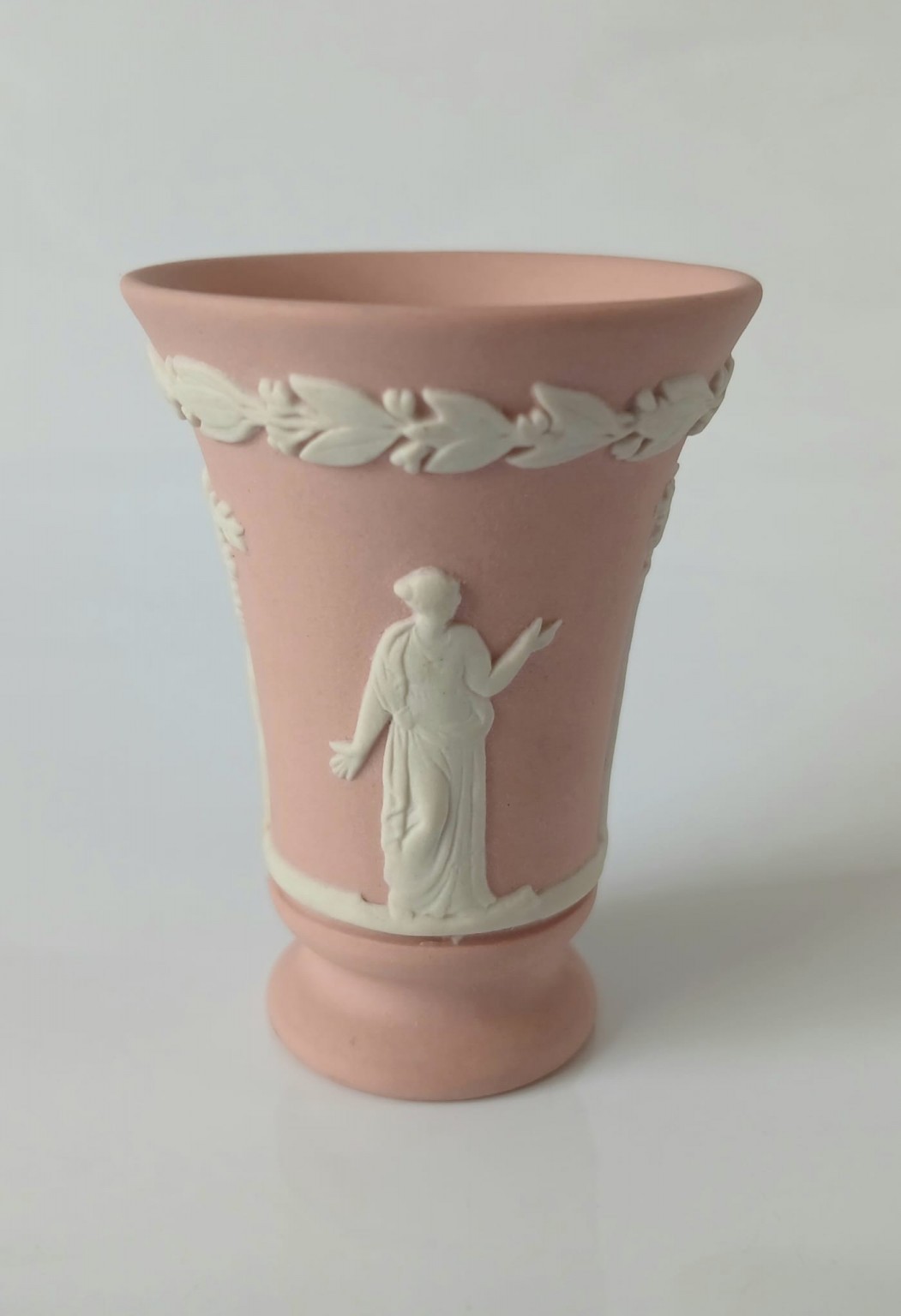 Wedgwood Jasper Pink Miniature Vase – jasperware