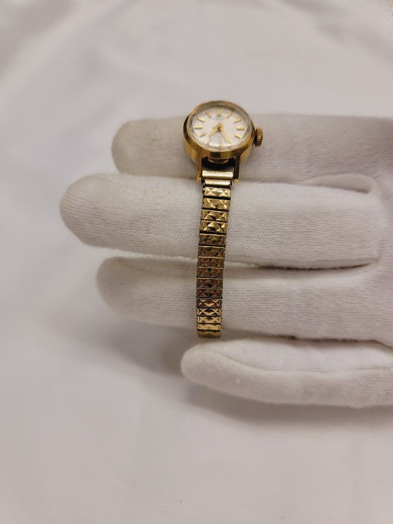 SEIKO Hand-wound Watch
