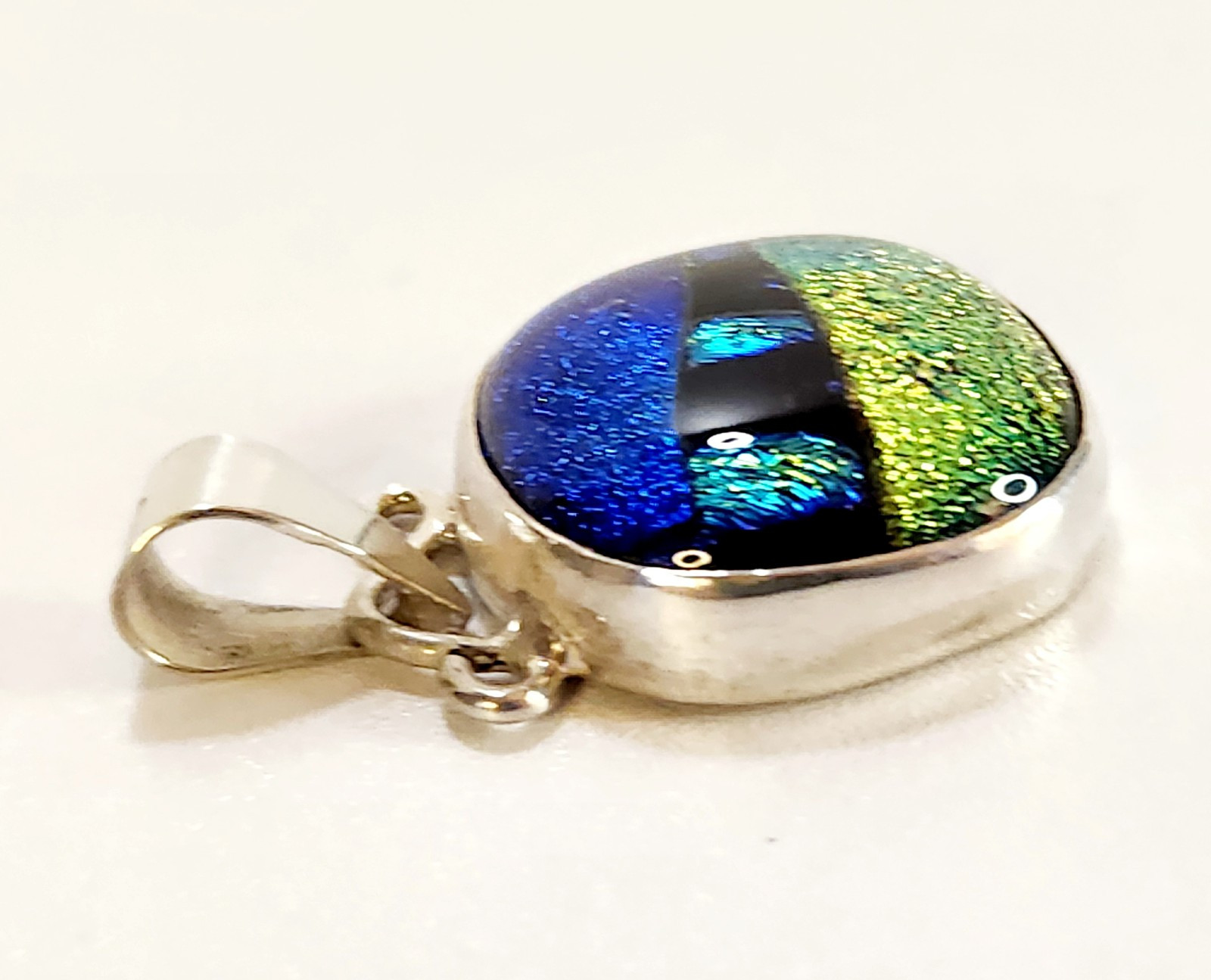 VTG Studio Artist Iridescent Sterling Silver 925 Dichroic Glass Pendant .86″