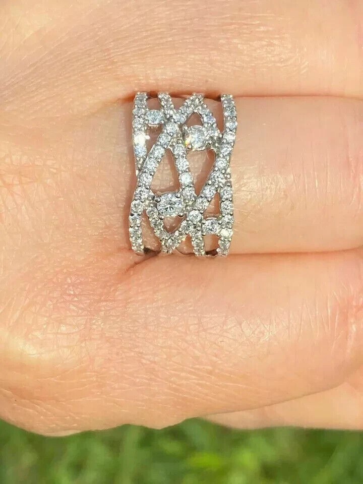 Round Cut Simulated Diamond Women’s Criss Cross Band Ring 14k White Gold Plated