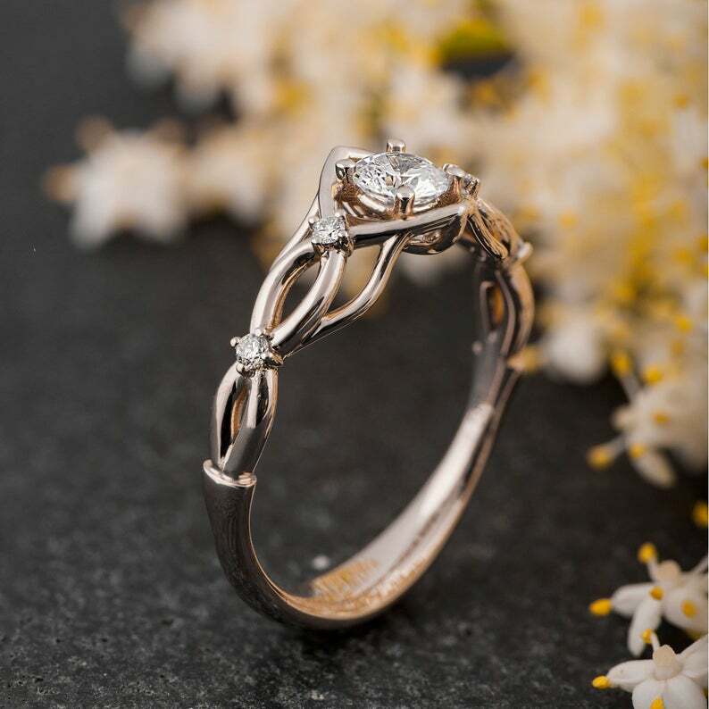 Split Open Band Solitaire Accent Ring 1ct Round Cut Moissanite White Gold Plated