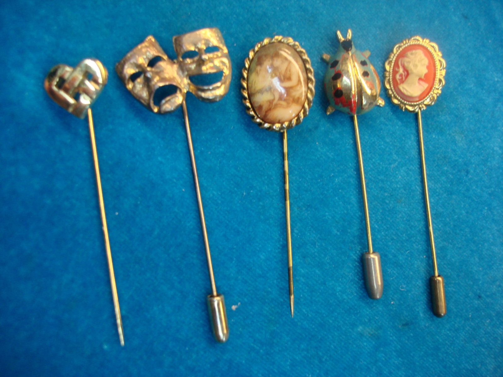 5 DIFF. VINTAGE STICK PINS – PRETTY!