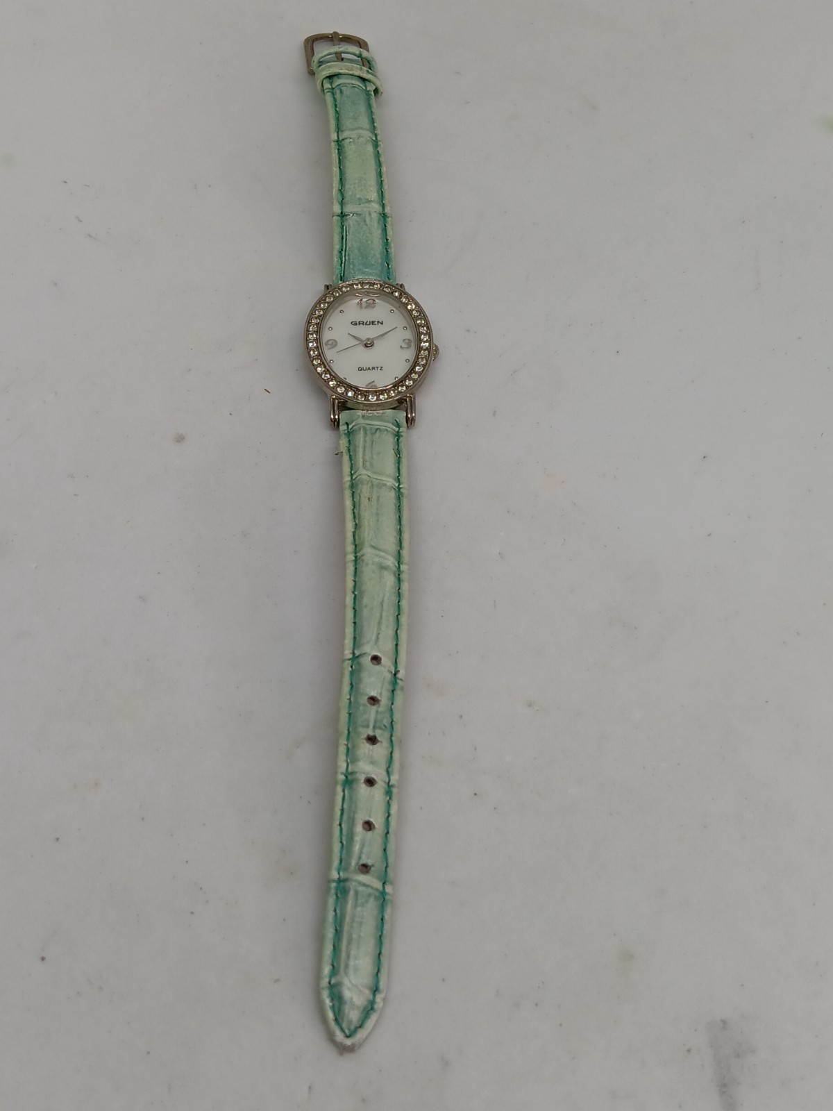 Gruen GR9737LS-H02 Women’s 24mm x 30mm Oval Dial Japanese Quartz Watch NEW BATT