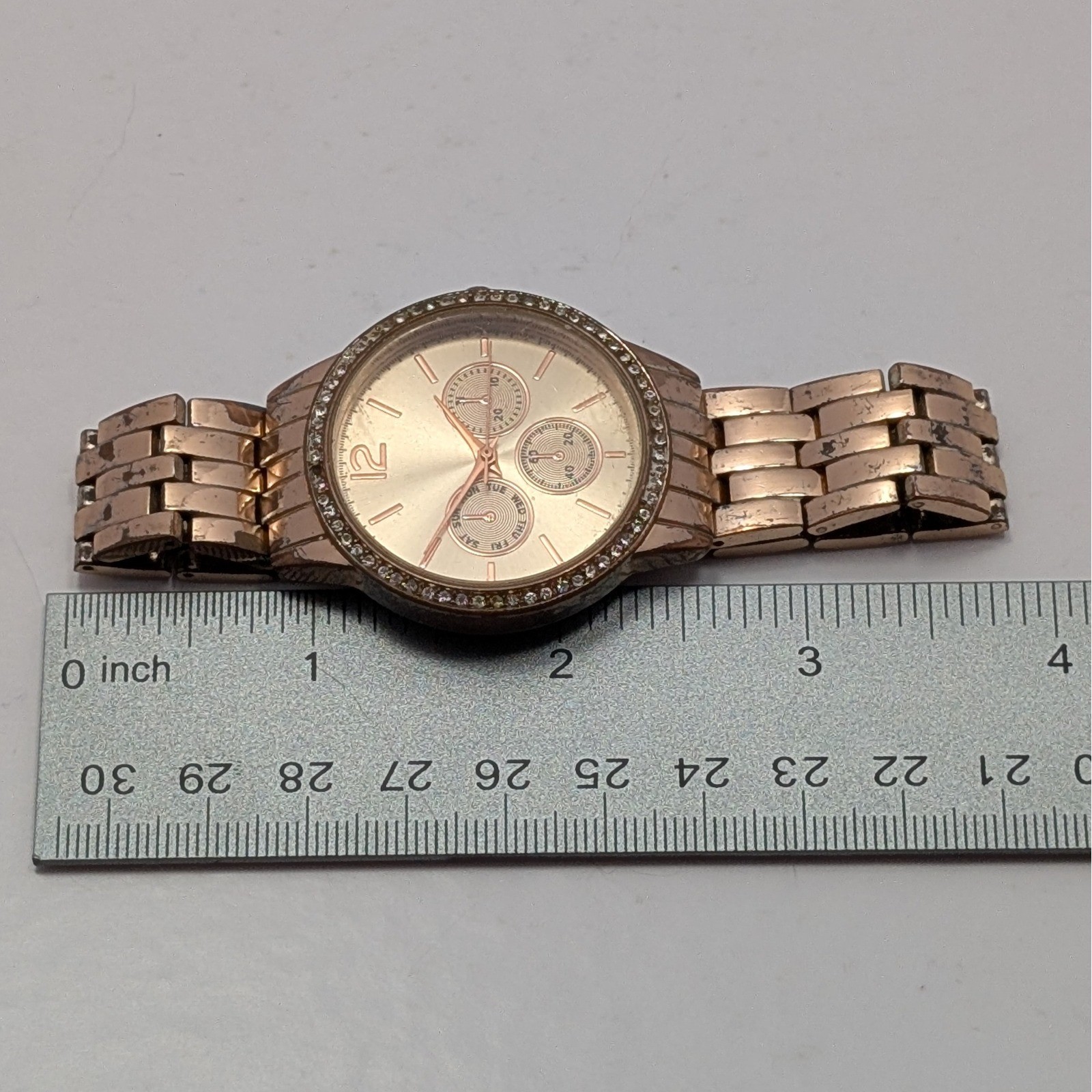 Rose Gold Tone Multi Dial Watch Day Date Japan Movement Base Metal Untested