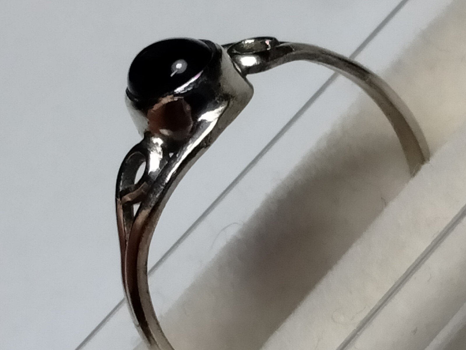 CUTE NATURAL AMETHYST CAB IN TRENDY STERLING SILVER.925 RING SIZE 9.0!