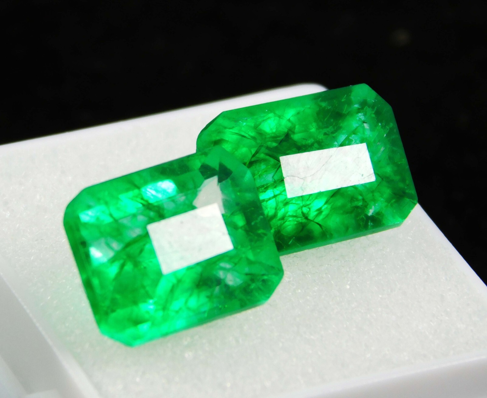 Natural Colombian Green Emerald 12.40 Ct Emerald Cut Certified Loose Gems (Pair)
