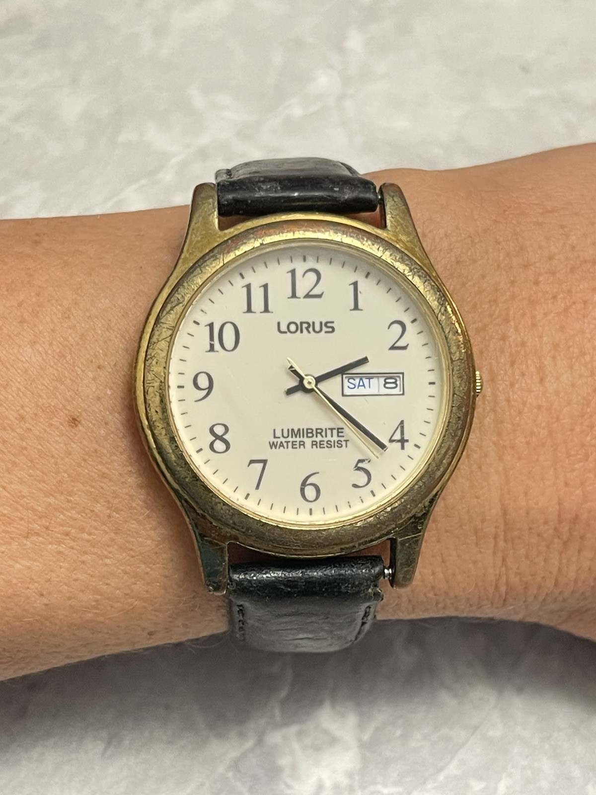 Men’s Gold tone LORUS Lumibrite Quartz Watch VX33 X034 Day Date Leather Strap