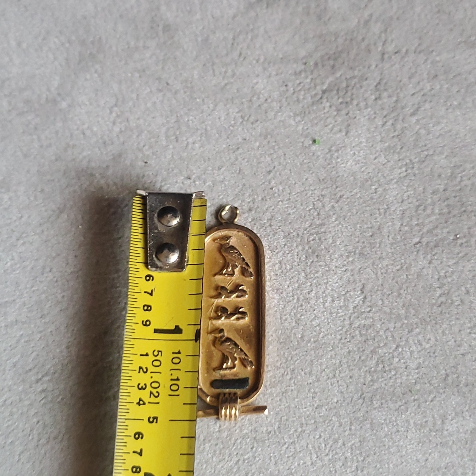 18k Gold Animal Hieroglyphic Cartouche Charm Pendant Needs New Bail For Chain