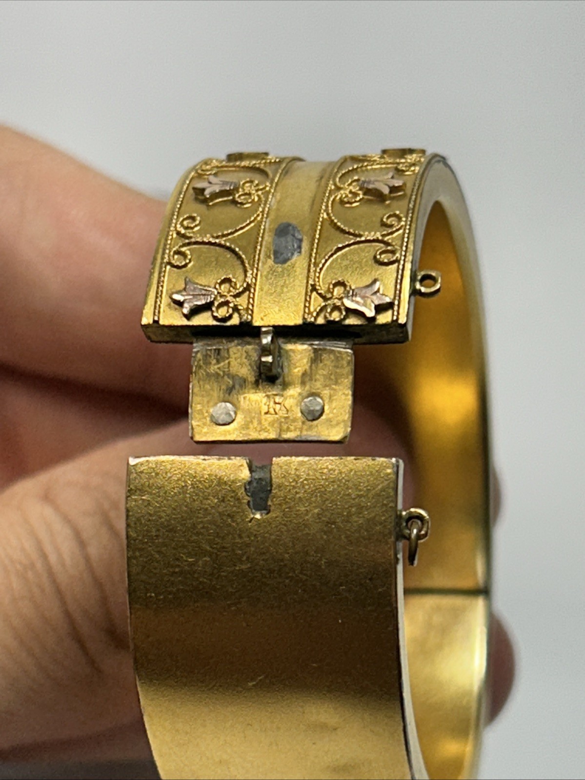 Victorian Etruscan Revival Gold Gild Wide Floral Motif Insert Clasp Bangle