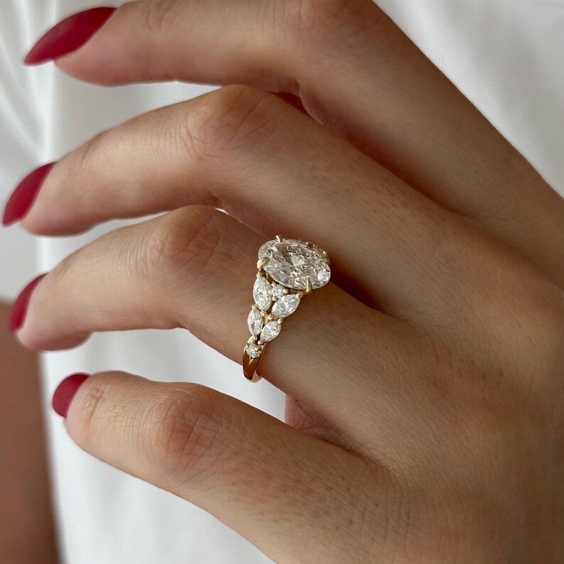 IGI Lab Grown Diamond 2.80 Ct Oval-Cut Engagement Ring EF/VS1 14k Yellow Gold