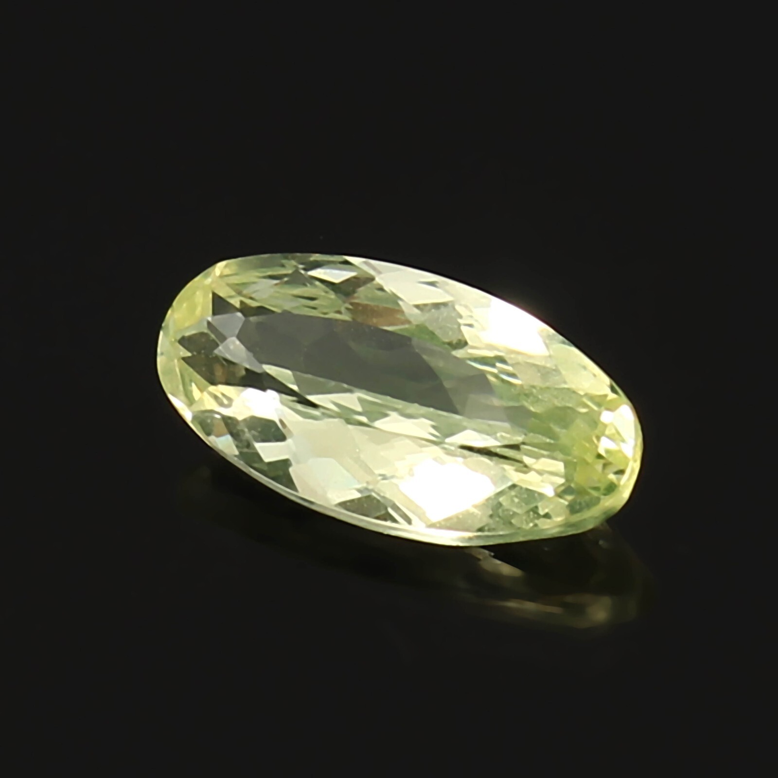 AAA Natural Flawless Ceylon Green Chrysoberyl Loose Oval Gemstone Cut 2.90 Ct