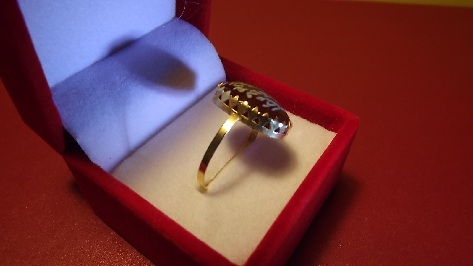 22ct Asian Yellow Gold AllahPunjatan Pak Names On Brown Haqeeq Stone Ladies Ring