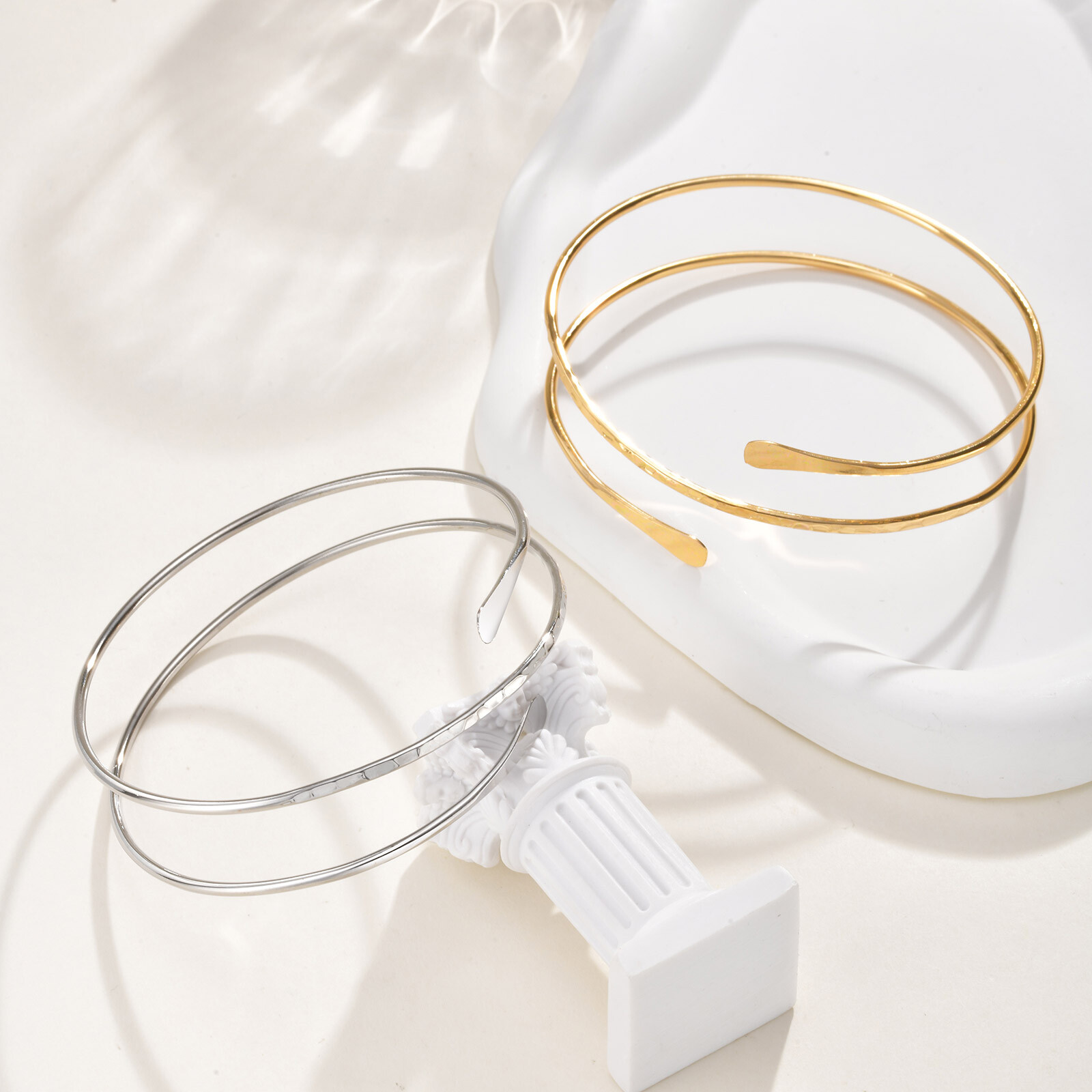 VNOX Upper Arm Bracelet Cuff Bangle Minimalist Coil for Women Irregular Armband
