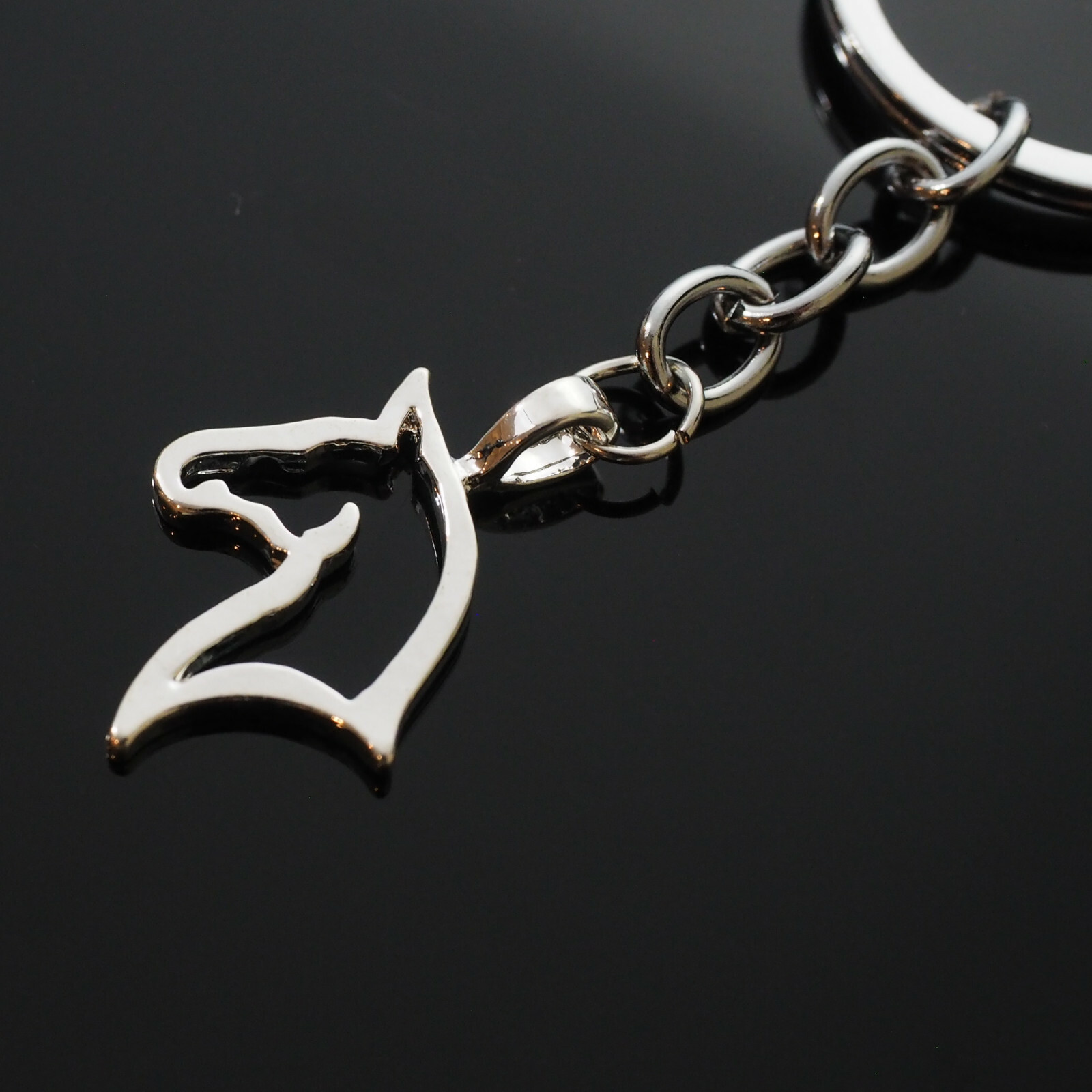 Beautiful Horse Head Hollow Outline Charm Pendant Keychain Lover / Rider Gift
