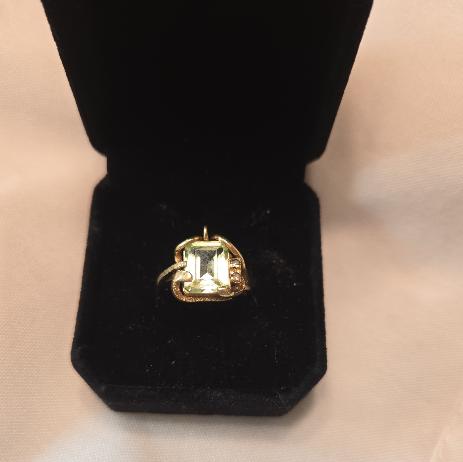 Crescent Tested 9.54K Gold Size 4.2 Ring W/ Green Tourmaline, Quartz Marked 10K