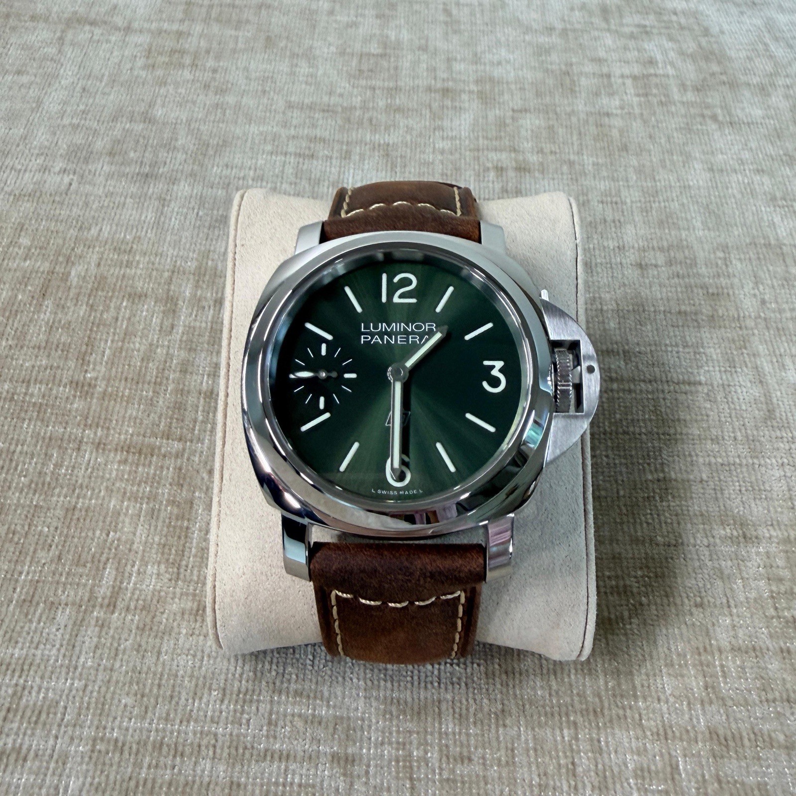 Panerai Luminor Logo PAM01624 44mm Green Dial Full Set Box Papers Unworn