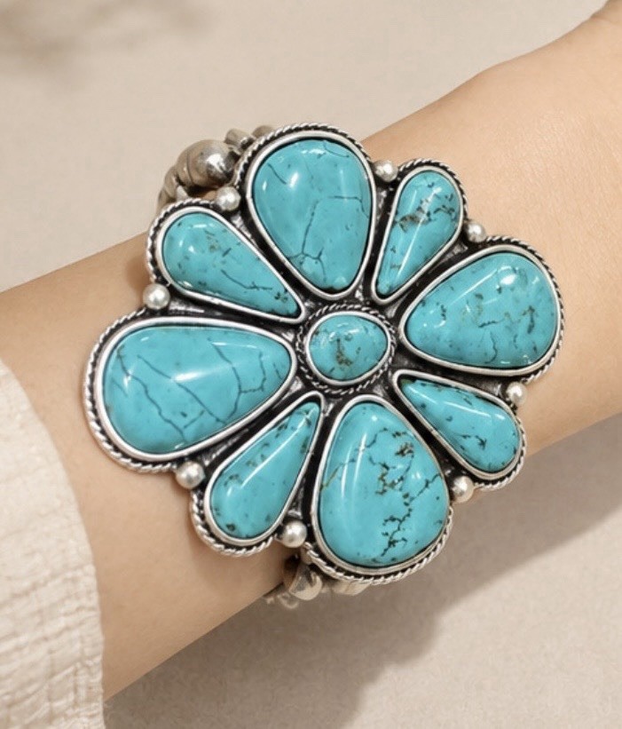Western Turquoise Flower Stretch Bracelet, Navajo Style Beaded Stretch