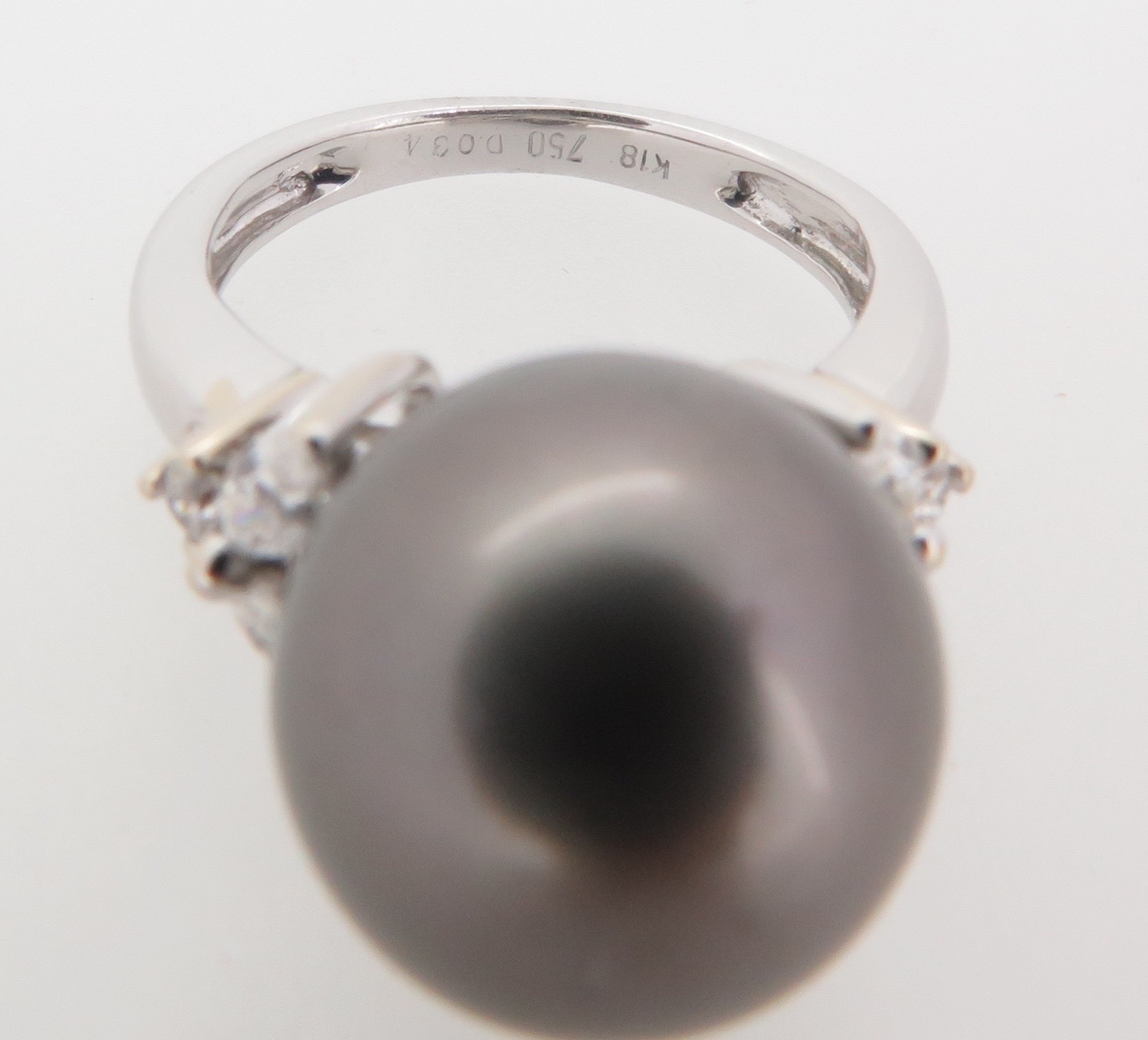 .A STUNNING TAHITIAN CULTURED PEARL & DIAMOND SET DRESS RING VAL $3810
