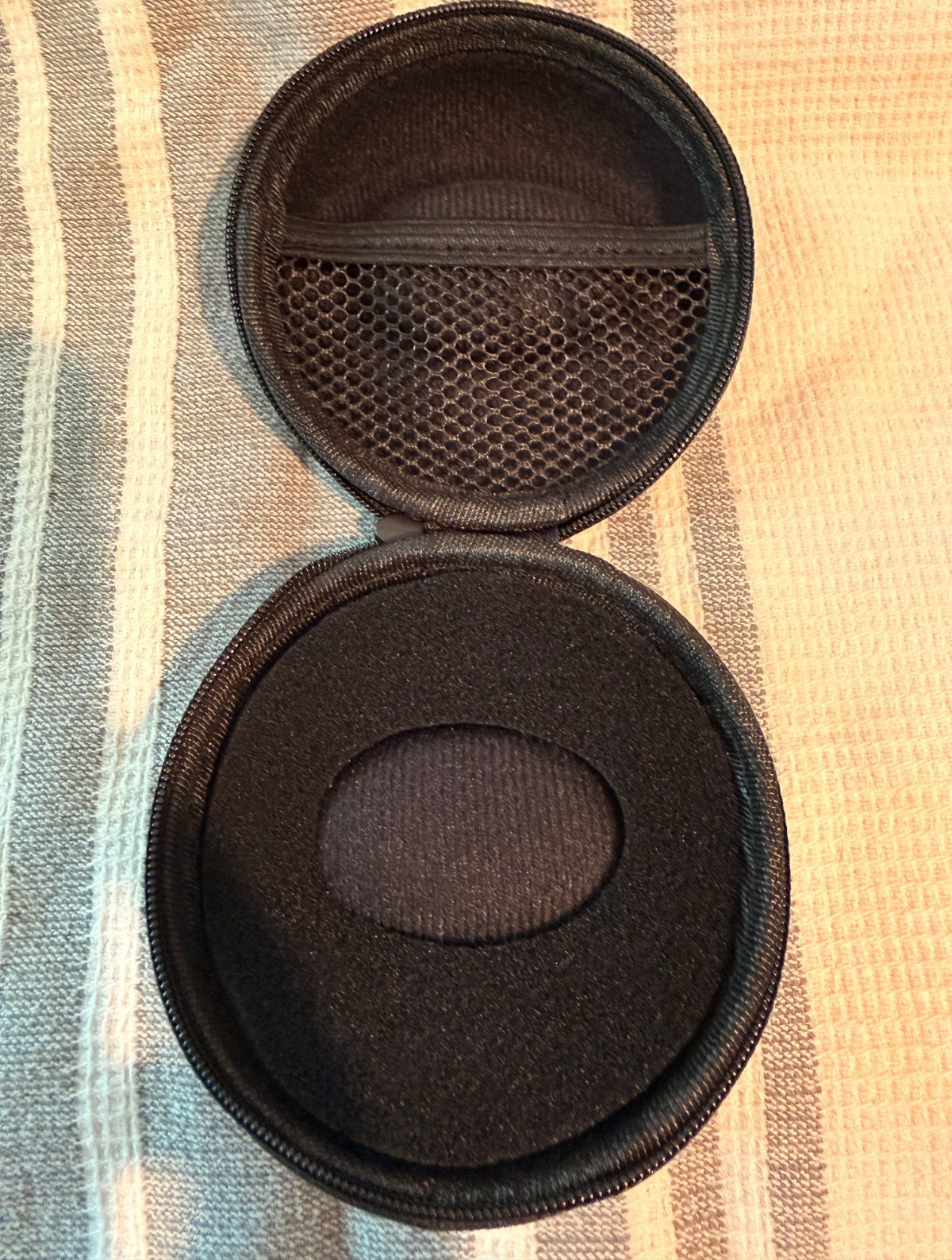 Authentic Tag Heuer Black Gray Compact Hard Travel Case Carrying Storage Pouch
