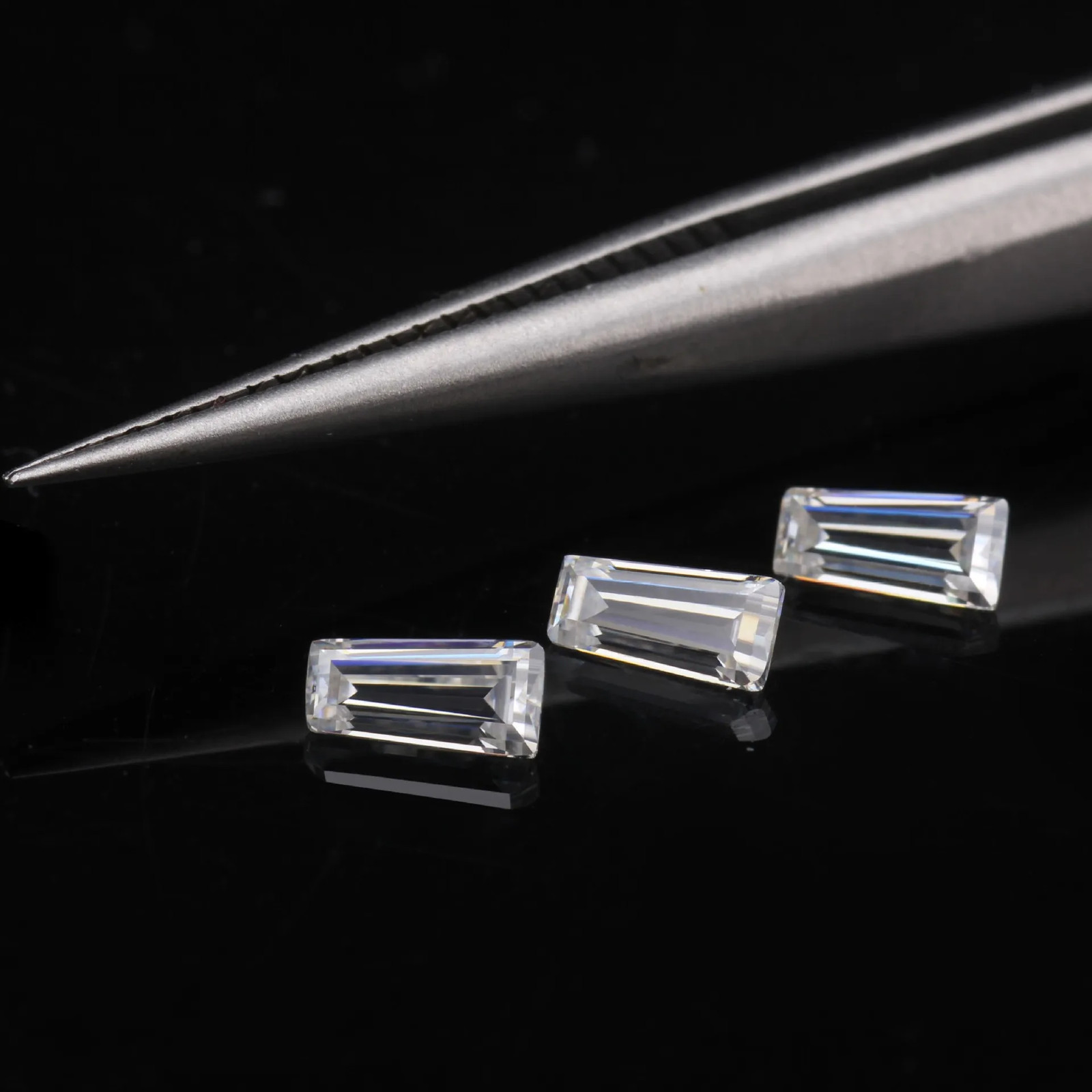 Trapezoid Shape 1x2x3mm White Cubic Zirconia Stone 5A Synthetic CZ For Jewelry