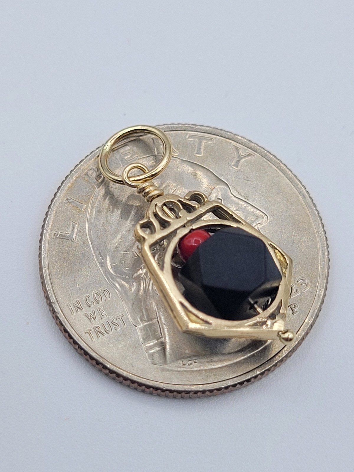 Vintage 14K Genuine Azabache Jet 6mm Bead Pentagon Shape Pendant